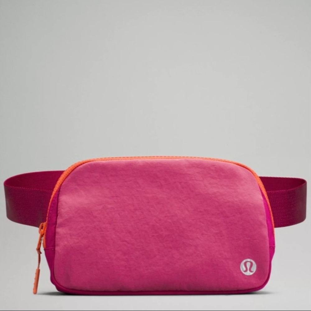 lulu lemon Everywhere Belt Bag